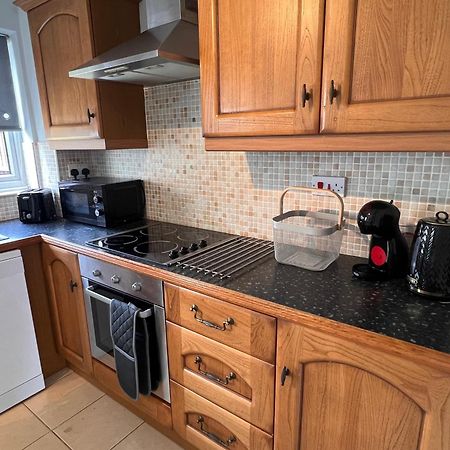 Contractors Or Family House - M1 Nottingham - Ikea Retail Park - Catkin Drive - 2 Bed Home With Driveway, Private Garden, Sleeps 4 - Tv'S In All Rooms Giltbrook المظهر الخارجي الصورة