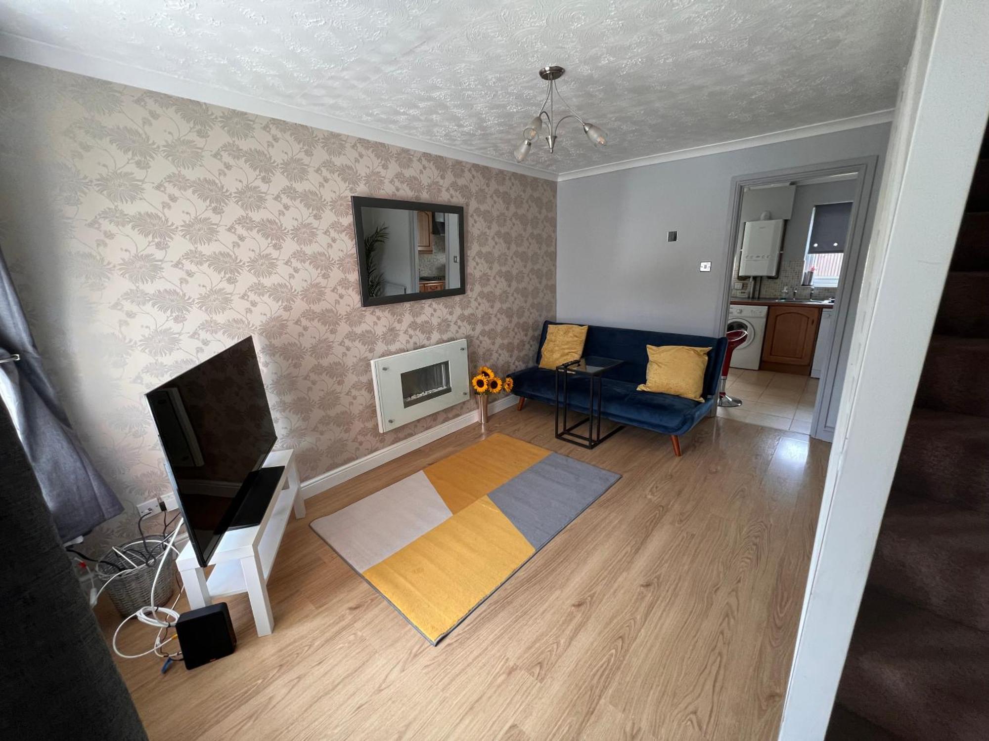 Contractors Or Family House - M1 Nottingham - Ikea Retail Park - Catkin Drive - 2 Bed Home With Driveway, Private Garden, Sleeps 4 - Tv'S In All Rooms Giltbrook المظهر الخارجي الصورة