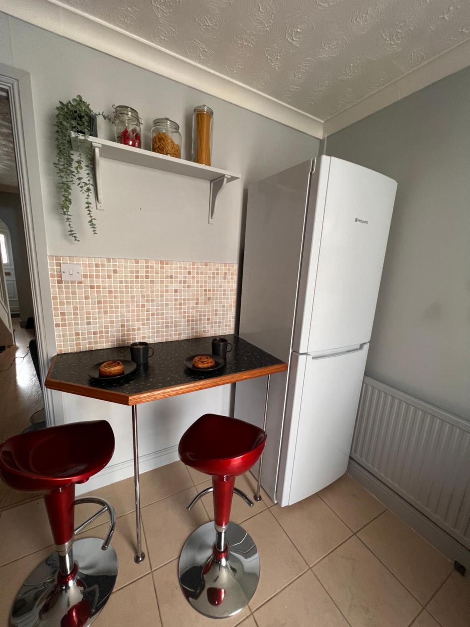 Contractors Or Family House - M1 Nottingham - Ikea Retail Park - Catkin Drive - 2 Bed Home With Driveway, Private Garden, Sleeps 4 - Tv'S In All Rooms Giltbrook المظهر الخارجي الصورة